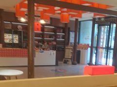 -阿瓦山寨·湘菜现炒·剁椒鱼头王(咸阳总店)