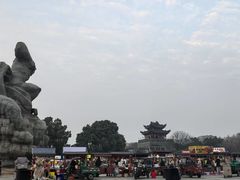 -巴陵广场