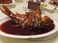 罾蹦鲤鱼-奥华餐厅·老张记(台基厂店)