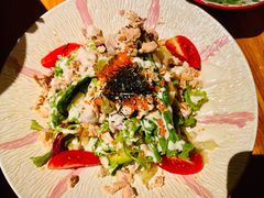 三文鱼牛油果沙拉-醉虎传(南锣鼓巷店)