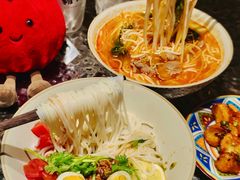-粉八·云南米线·建水烧烤(常熟路店)