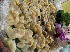 -三亚火车头万人海鲜广场