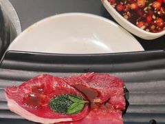 -钱小奴海鲜自助黑金店(杭州滨江龙湖店)