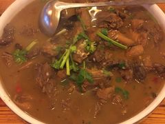-闯关东东北农家菜(崂山石老人店)