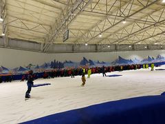-乔波室内滑雪场