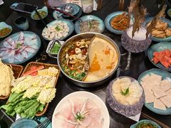 -老城鲜·小海鲜贝贝煲火锅(壹方城店)