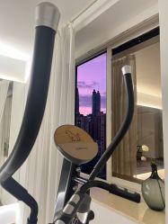 -闺蜜瑜伽·普拉提女性塑形馆