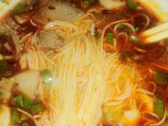 -牛一嘴·兰州牛肉面·大盘鸡(财富中心店)