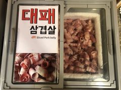 -江南猪肉商会无限续吃(弘大店)