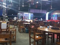 -五指山生态小黄牛(皮皮虾海鲜广场店)