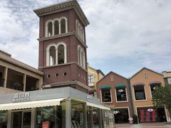 -王府井奥莱临潼小镇(临潼店)