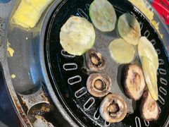 -胡悦里韩式烤肉(芝罘万达广场店)