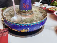 -毛辣果·贵州红酸汤牛肉火锅(西单店)