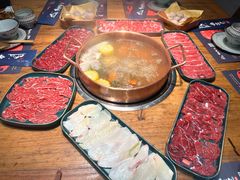 -牛村来人潮汕牛肉火锅(西单店)