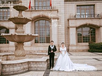 小伙伴们，今天我来给大家推荐婚纱照了