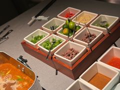 -左庭右院鲜牛肉火锅黑金店(陆家嘴中心店)