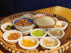 -包整·丝娃娃(一览甲秀楼风景店)