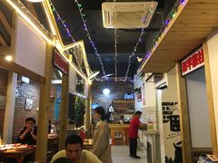 大堂-老三样·美食研究中心(世贸路店)
