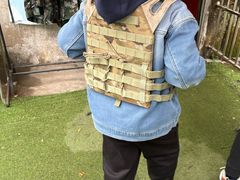 -东湖小天池真人CS彩弹野战基地
