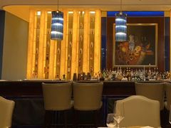 -龙虾酒吧扒房(宁波香格里拉店)