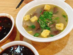 鸭血粉丝汤-鸡鸣汤包(罗廊巷店)