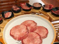 -拾勝牛·江景安格斯烧肉放题(江湾阳光天地店)