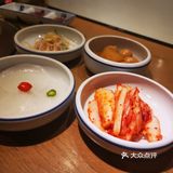烤肉滋滋作响[调皮]冬日里的温暖美味