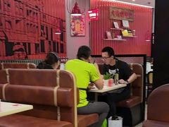 -八合里潮汕鲜牛肉火锅(上海汇智广场店)
