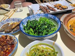 -罗霸蛮老岳阳大排档·鲜货烧烤·土吊子煨砂锅烧菜