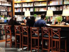 -西西弗书店&矢量咖啡(凯德晶萃广场店)