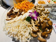 -八珍玉食鸡煲·打边炉(印象城店)