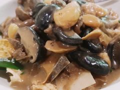 -鲤鱼塘农家山庄