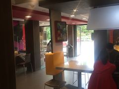 大堂-麦当劳(丽江玉河广场店)