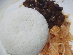 红烧肉盖饭-中雪冰冰凉(沙湾国际店)