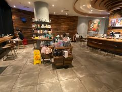 -星巴克臻选(深圳金光华店)