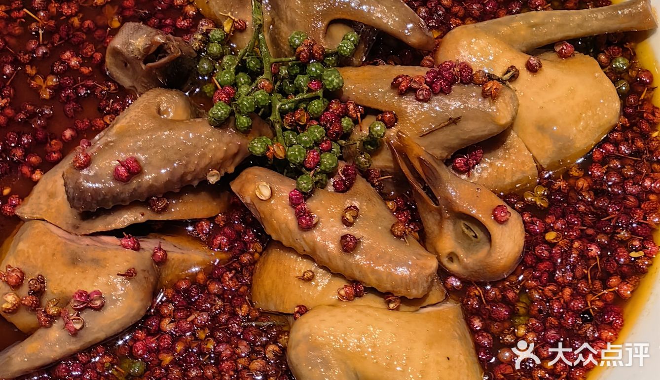 在武汉年夜饭，他们家遥遥领先！！！米其林主厨亲自介绍！