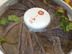特色鲜毛肚-一斗火锅·招财羊毛肚(泰吉滨江店)