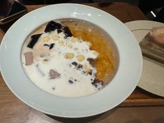 -RUXU入续糖水铺与包(卓悦中心店)
