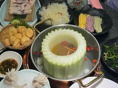 -得意咚瓜·顺德鱼生·冬瓜火锅(深圳首店)