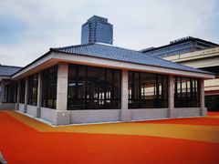 -新虹桥中心花园