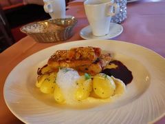 煎湖鱼-Old Swiss House