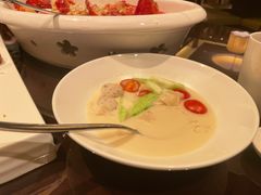 龙虾汤丝瓜煮鲮鱼滑-万豪中餐厅·粤菜·北京粤财JW万豪酒店