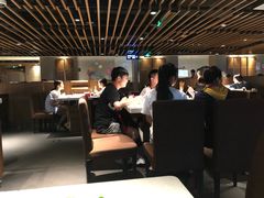大堂-海底捞火锅鲜切牛肉主题店(长寿路店)