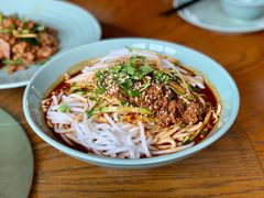 小锅米线-丽江金茂凯悦臻选酒店-滇香馆