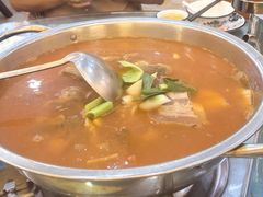 酸汤带皮牛肉-黔人百味.贵州菜