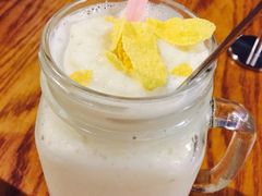 香蕉奶昔-ZEMOCAFE·FUSION FOOD(西交利物浦店)