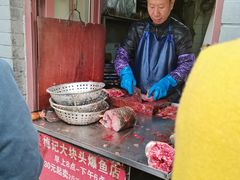 -梅记大块头爆鱼店(乍浦路店)