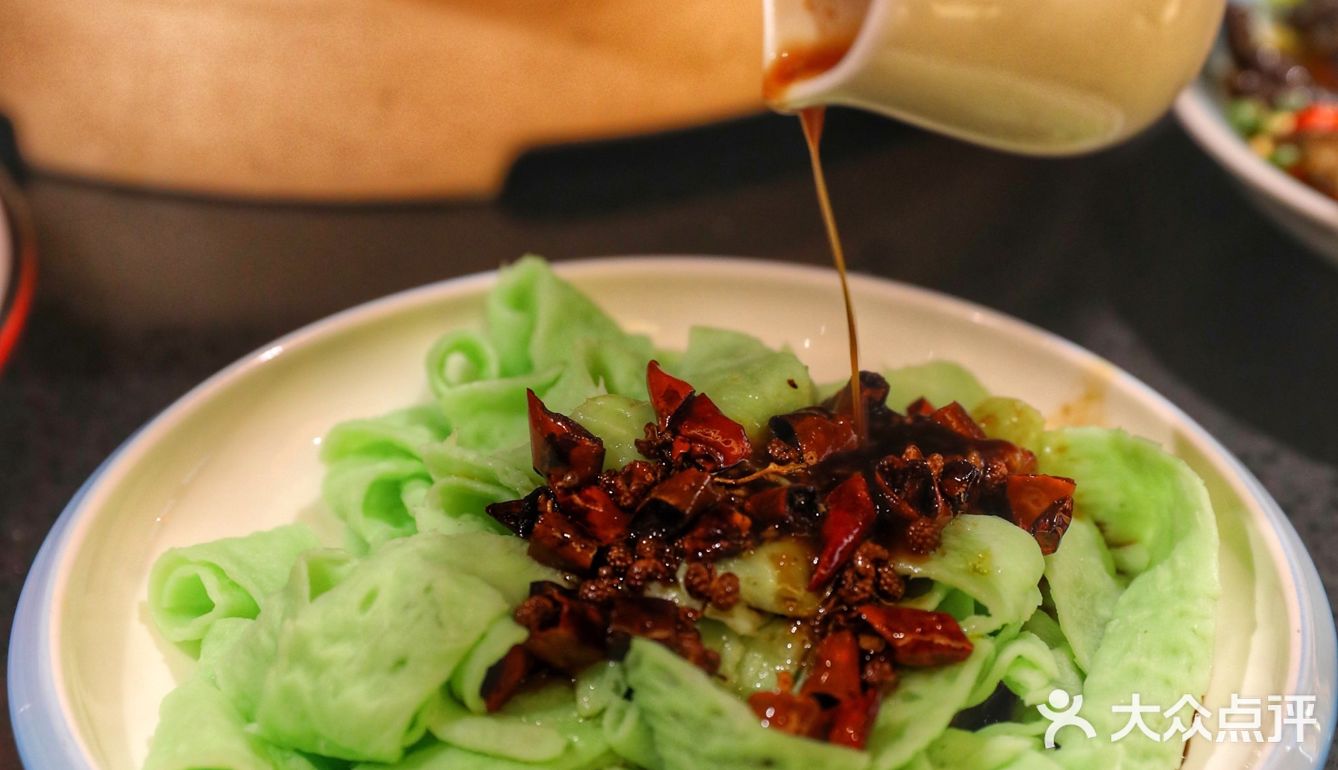 吃酸菜鱼就到山城外 安康首店  安全放心高标准[爱心]