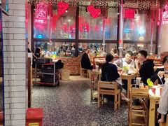 大堂-么肆烤肉·中式自助·烤肉大排档(街道口季佳PAI店)