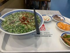 -陇兴楼兰州拉面(西安咸阳国际机场店)